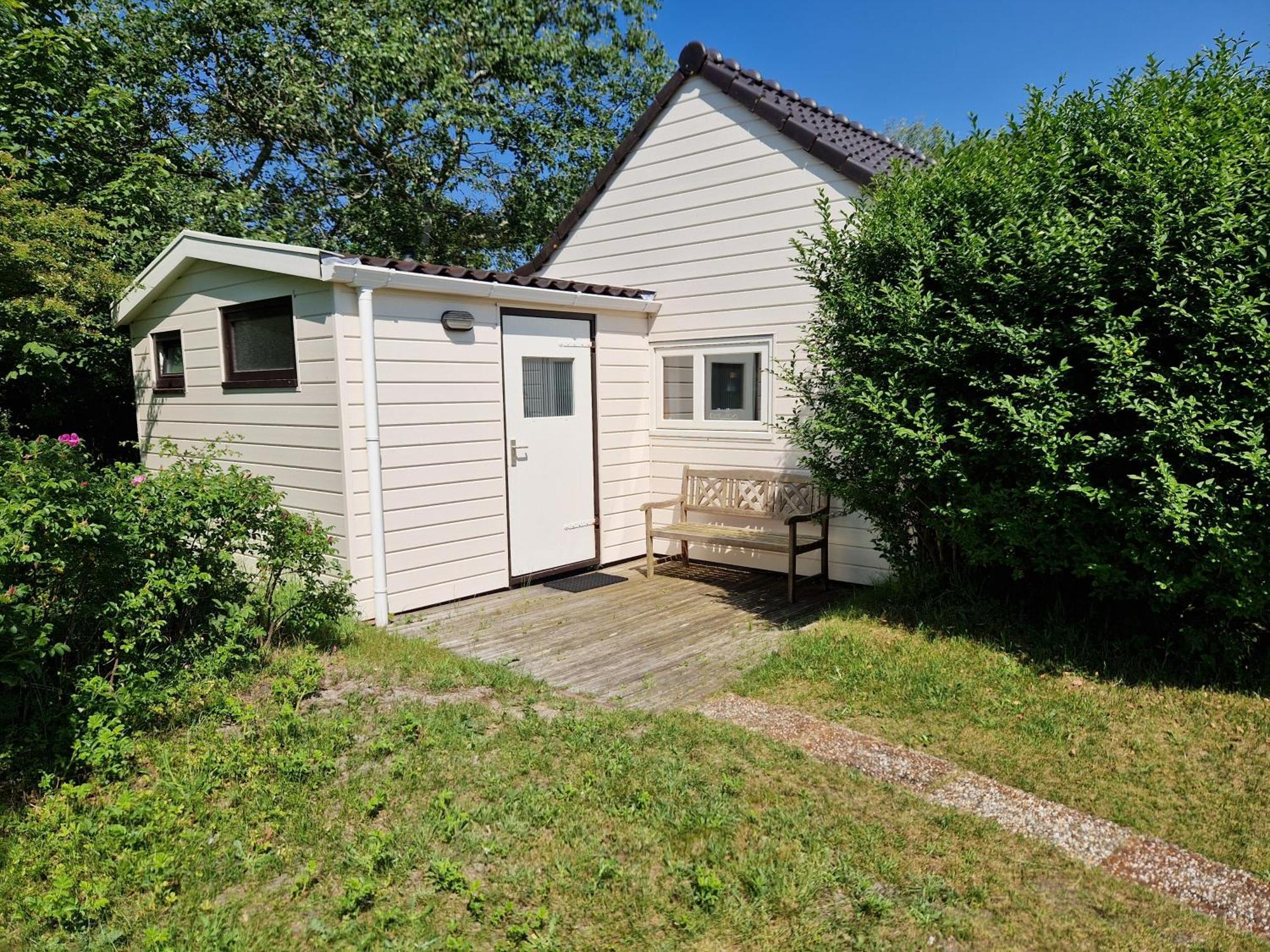 Amalia Villa Nes  Exteriör bild
